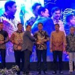 Peduli Media, Bupati Barru Raih SMSI Award