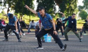 Pegawai Antusias dan Gembira Olahraga Bersama Pj Gubernur Sulawesi Selatan Prof Zudan