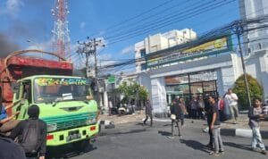 Aliansi Gerakan Mahasiswa Sulsel (AGMS) Meminta Kejati Sulsel Usut Proyek Pengaspalan Kawasan Industri Palopo