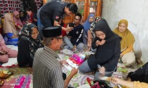 Pasangan “Sipakariomi” Lakukan Pemeriksaan Kacamata Gratis di Tiga Tiktik Berbeda