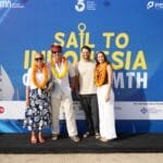 Perdana, Yacht Mancanegara Sandar di BMTH Pelindo