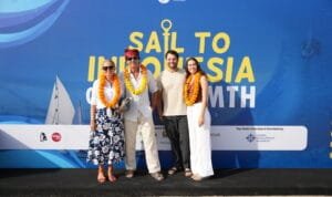 Perdana, Yacht Mancanegara Sandar di BMTH Pelindo