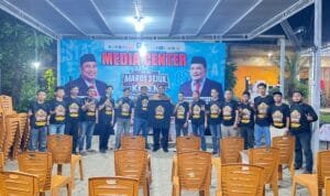 Solid Dukung “CS-TA” Sayap Kekaryaan BMK 1957 Bentuk Relawan Pemanangan