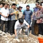 Ketua DPRD Kabupaten Maros, Muh Gemilang Pagessa Dampingi Menteri Desa Pembangunan Daerah Tertinggal di Kolam Permandian Dolly Desa Tukamasea