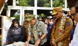 Prof Fadjry Dampingi Menteri Kebudayaan Resmikan Leang Leang Archaeological Park, Fadli Zon: Destinasi Kelas Dunia