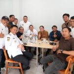 Pj Gubernur Sulsel Prof Fadjry Djufry Ngopi Bareng Kepala OPD dan Jurnalis, Perkuat Sinergi dan Transparansi