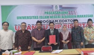 Wakil Dekan FKIP UNASMAN Meraih Gelar Doktor Di UIN Alauddin Makassar