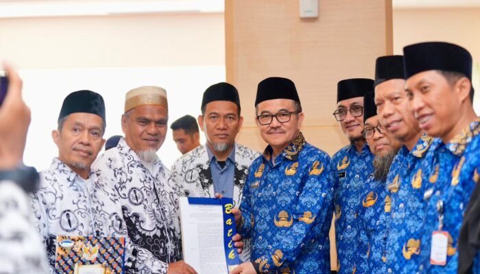 Guru SMAN 1 Luwu Utara Kembali Aktif sebagai ASN setelah Rehabilitasi Presiden, Minta Polemik PTDH Dihentikan