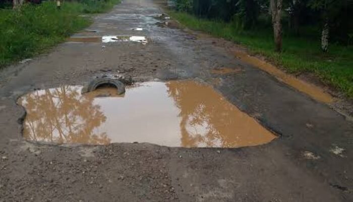 DPRD Maros Respons Cepat Keluhan Warga Terkait Jalan Rusak di Botolempangan