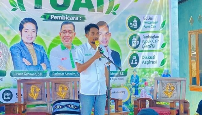 Pemuda Tani HKTI Maros Bagi Pupuk Cair Gratis di Tudang Sipulung Tani 2026 di Tunikamaseang, Petani Pulang dengan Bahagia