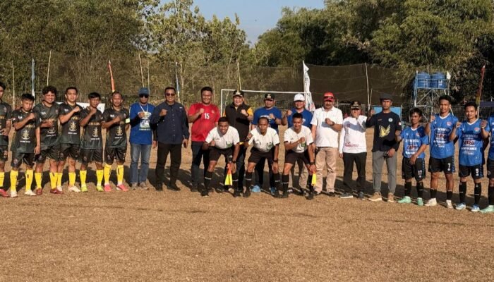 Ketua DPRD Maros Hadiri Pembukaan Nisombalia Cup 2026, Dorong Sepak Bola Desa Jadi Wadah Talenta Muda