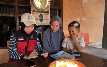 Mahasiswa KKN Unhas Gelombang 116 Dorong Transaksi Praktis dan Eksistensi UMKM yang Lebih Luas Melalui QRIS dan Google Maps